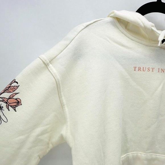 Disney Her Universe Maleficent Aurora‎ Hoodie Size S Trust In Love Ivory Preppy - Picture 3 of 11